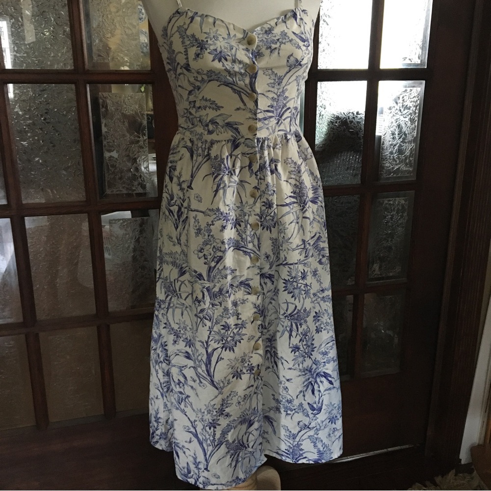 H&M Delft Blue and White Linen Landscape Toile Dress